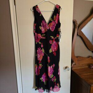 Jones New York Pink and Black Dress Sleeveless V-Neck Midi